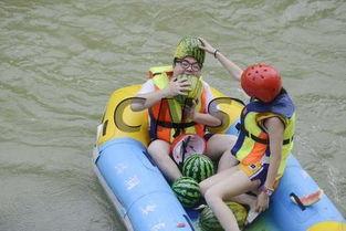 吃瓜看戏水上娱乐视频,吃瓜看戏，水上娱乐视频盛宴  第3张